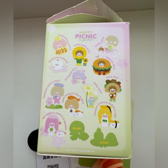 Happy Picnic together Figurine SAKE SUSHI & ZZA& RiCO Miniso - Picture 6 of 7